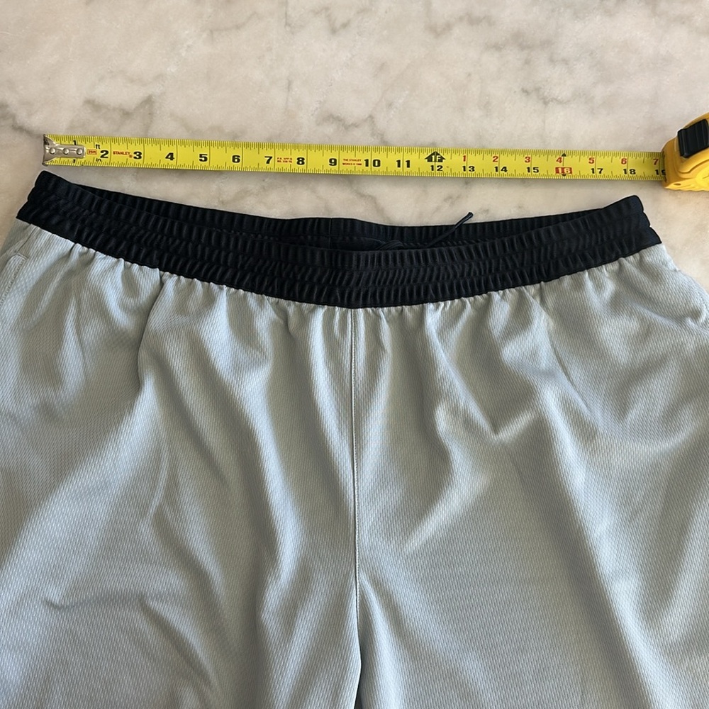 Reebok Basketball Mesh Shorts - Picture 10 of 16